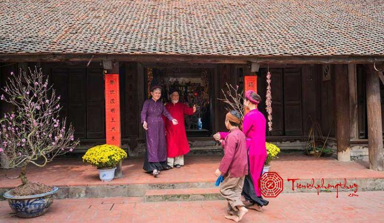 Xông đất đầu năm là gì? Những điều cần biết để cả năm may mắn 1 Xông đất là gì ?
